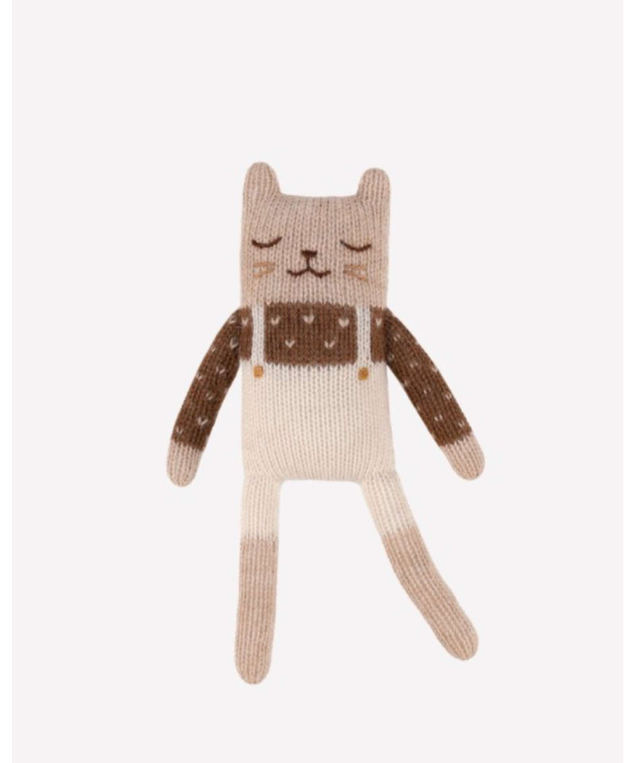 Main Sauvage • Kitten Knit Toy ecru overalls