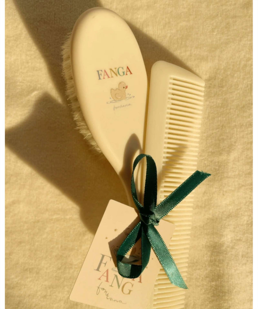 Konges Sløjd • FANGA Baby Haarbürsten Set beige