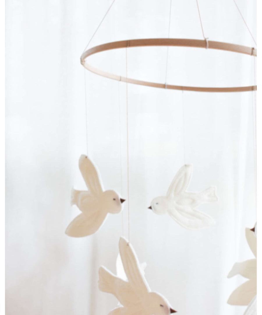 Nanami • Mobile Vögel off-white