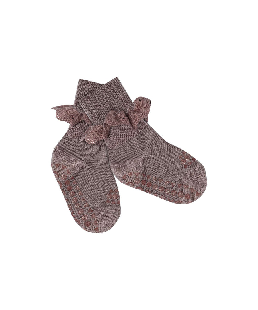 GoBabyGo • Rutschfeste Socken Wolle Spitze dark purple dove