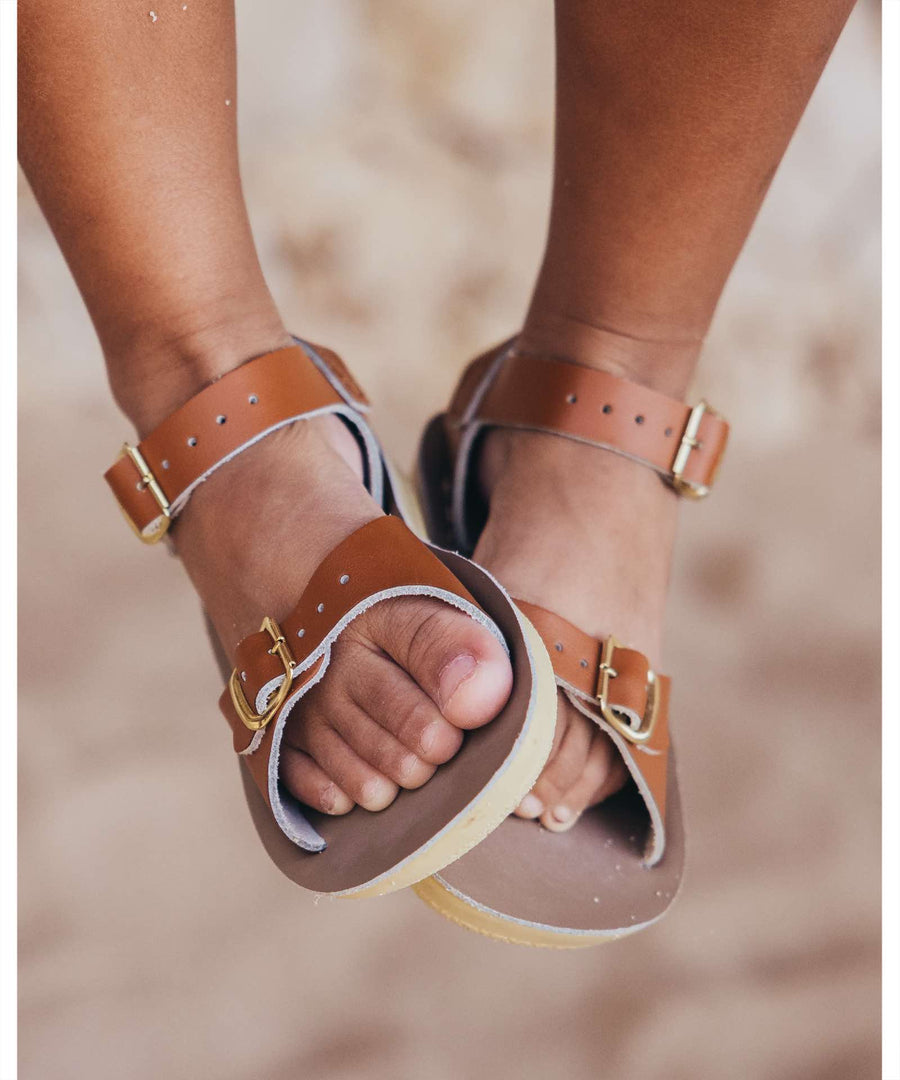 Saltwater Sandale • Surfer Child Tan