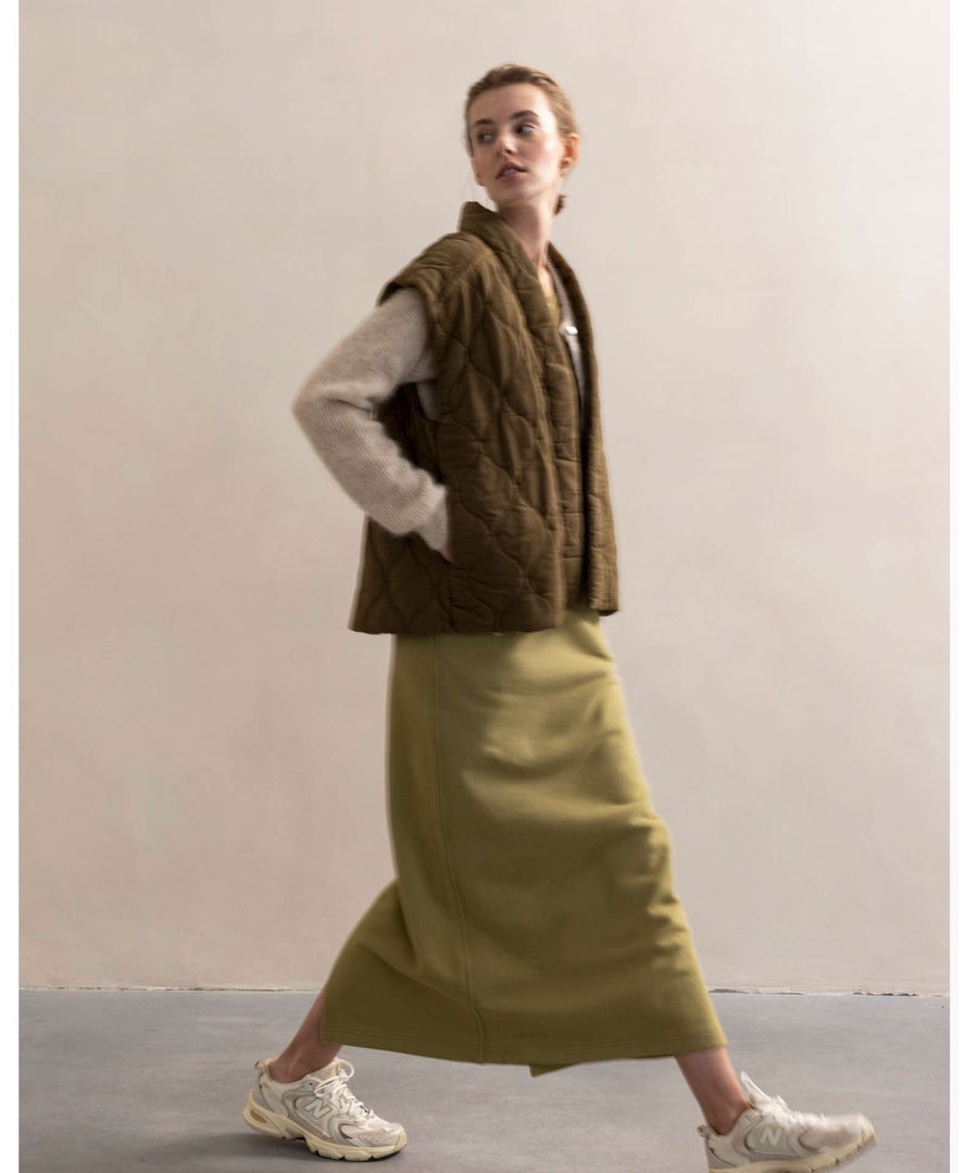 Phil & Phae • Woman Quilted Vest / Steppweste dark moss