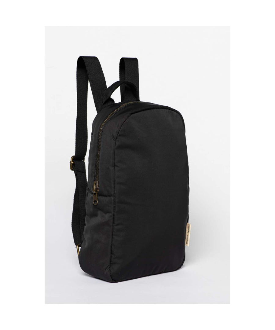 Studio Noos • Black puffy Backpack schwarz