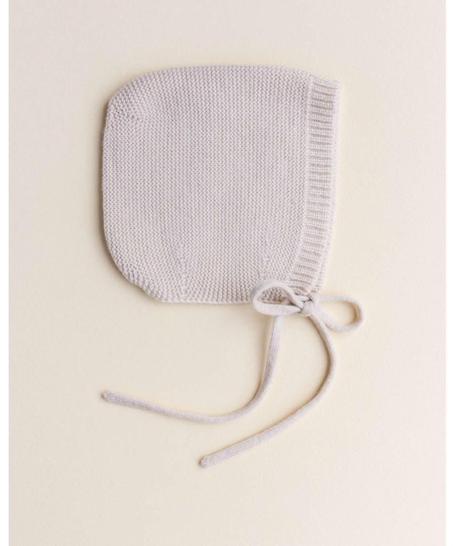 hvid • Bonnet Newborn oat